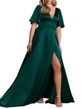 David’s Bridal Galina Signature Emeral Green Satin Dress - Size 10